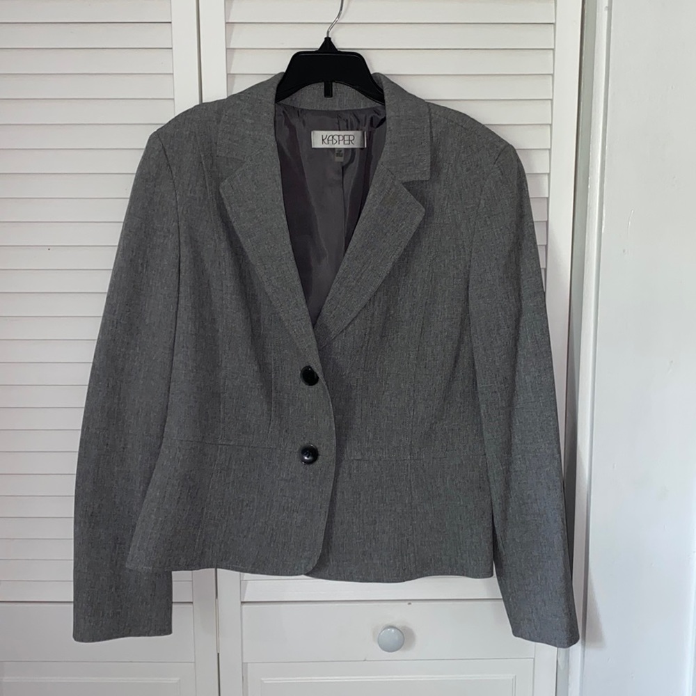 NWOT Kasper Two-Button Long Sleeve Jacket Womens 12P Grey